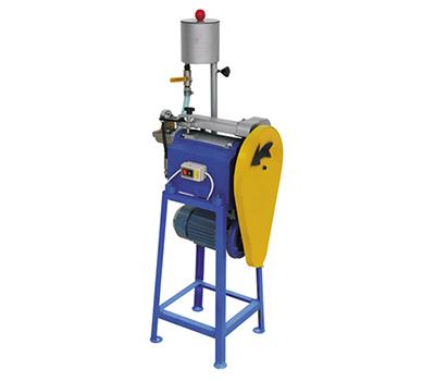 Máquina encoladora de bordes